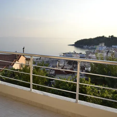 Riviera Bed & Breakfast Himare