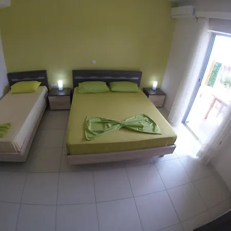 Riviera 3* Himare