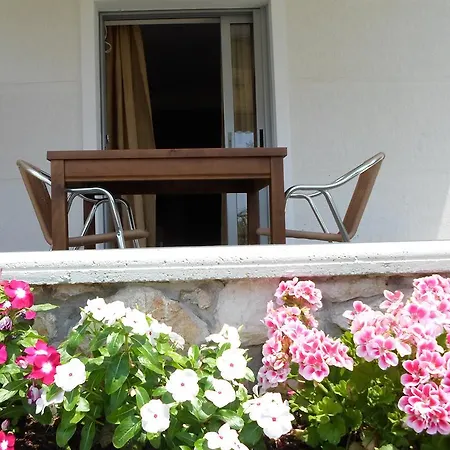 Riviera Bed & Breakfast