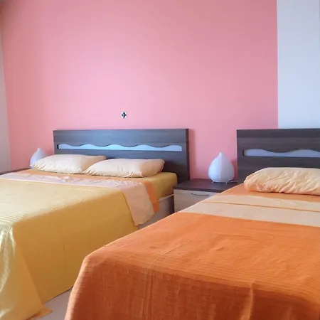 Riviera Bed & Breakfast Himarë