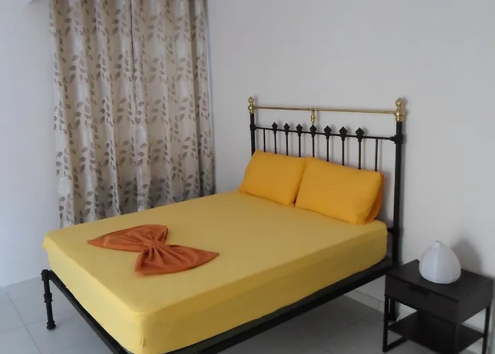 Riviera Bed & Breakfast 3*